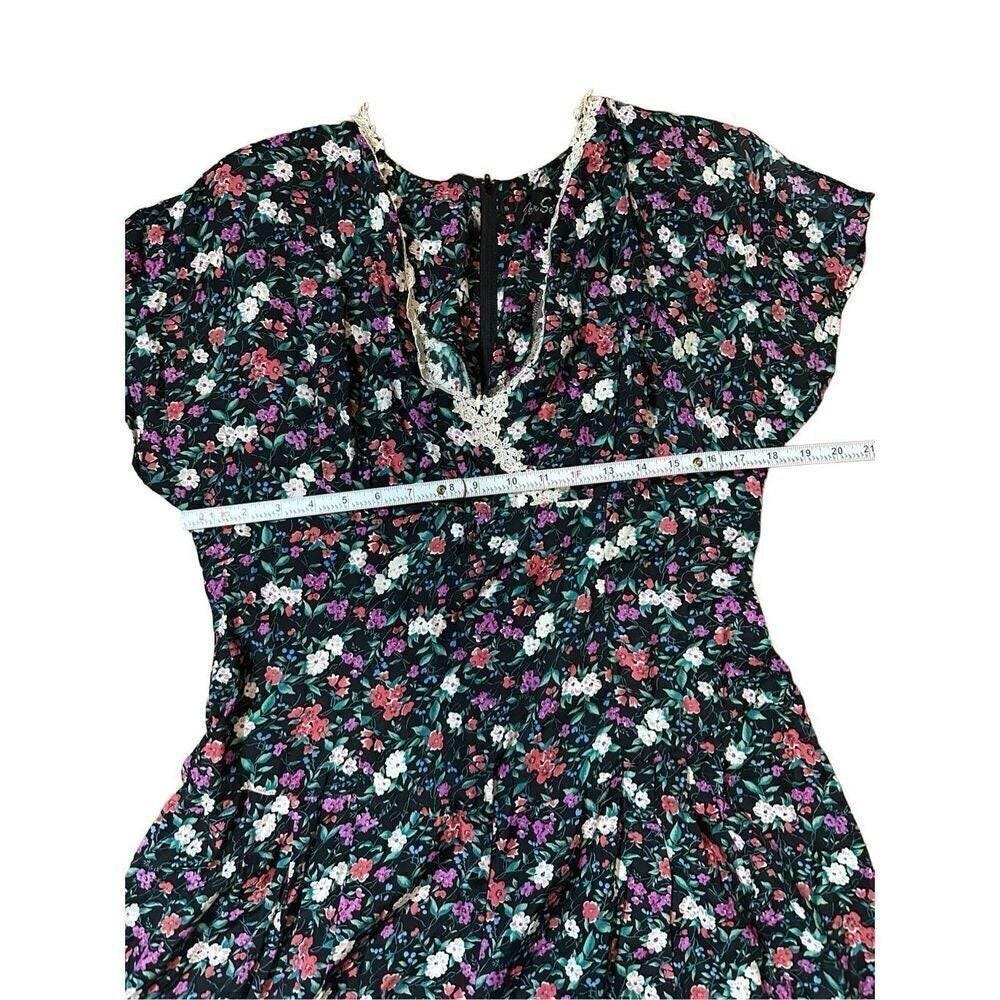 Per Se Navy Floral Lace-Trim Jumpsuit - Picture 3 of 10